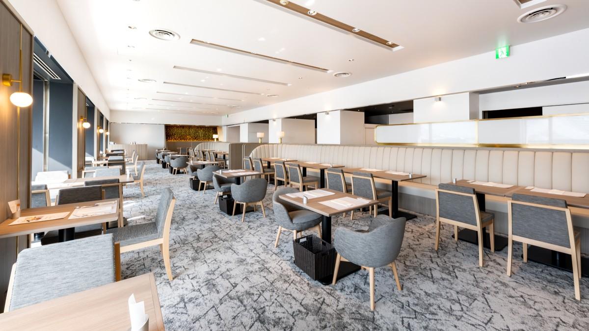 カジュアルダイニング「カメリア」 ロビー階