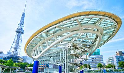 オアシス21（車で約８分）