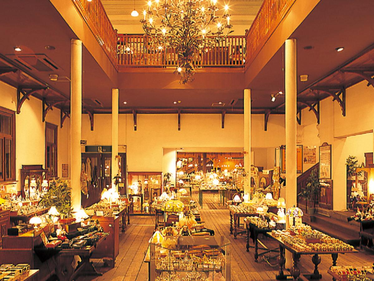 小樽オルゴール堂（ホテルから車で約15分）