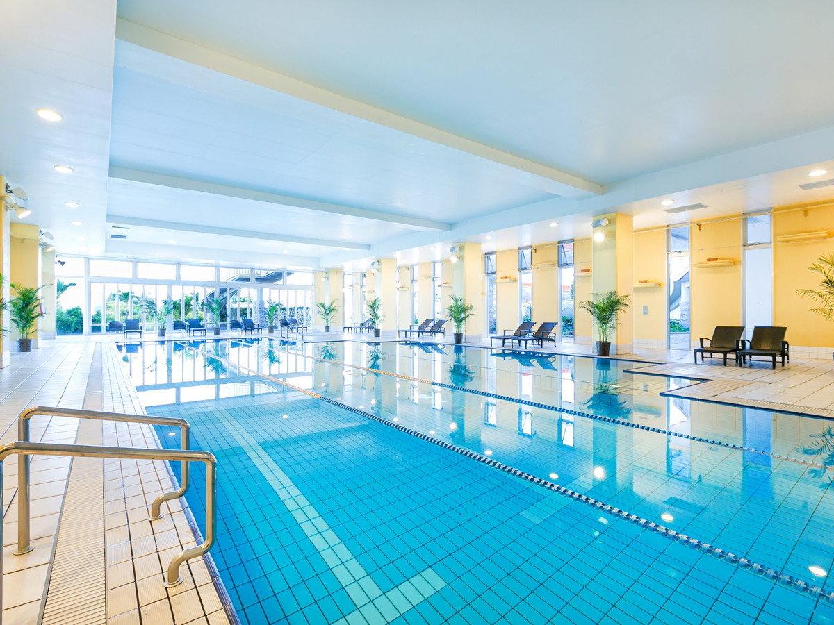 インドアプール