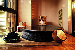 写真：特別室「福寿草」 瓶風呂