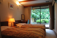 写真：特別室「福寿草」 ツインベッドルーム