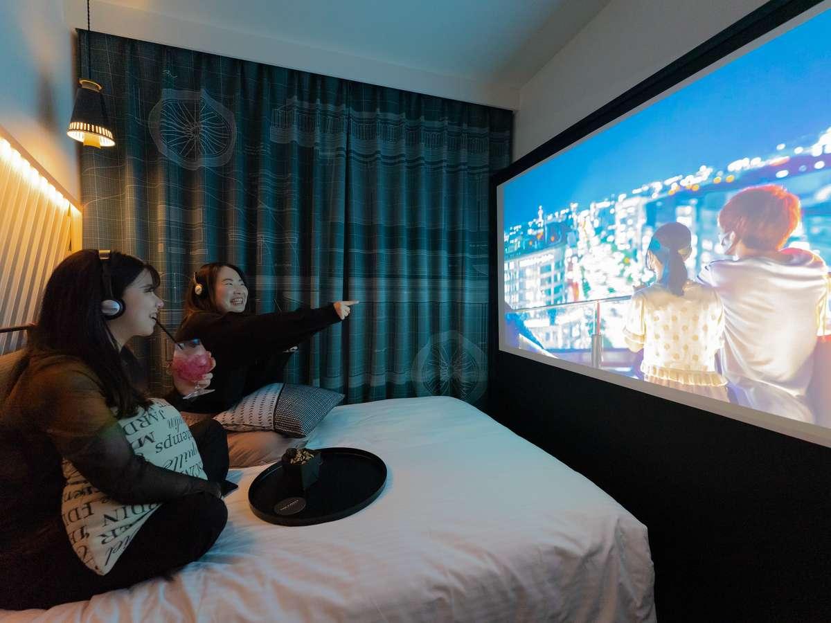 【推し活・プライベート映画館に】プロジェクターと80インチスクリーンを備えた空間にステイ（朝食付き）